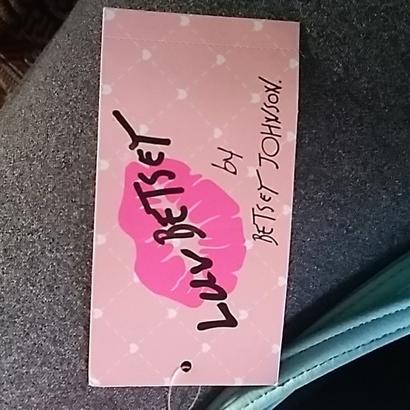 Betsey Johnson Mint Coin Purse - Picture 3 of 3